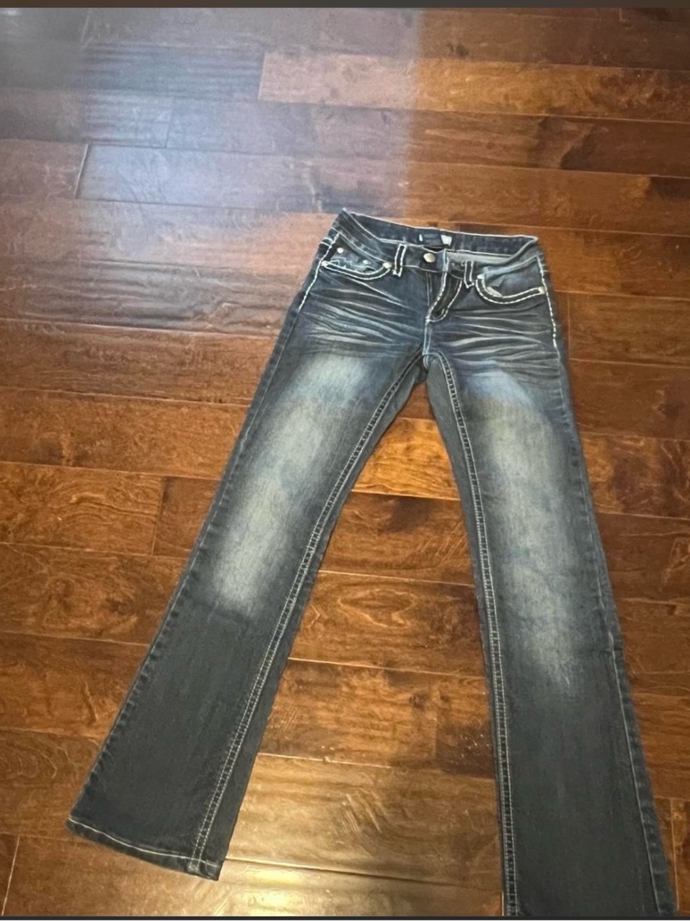 Women’s Bootcut Jeans in Faded Blue Wash